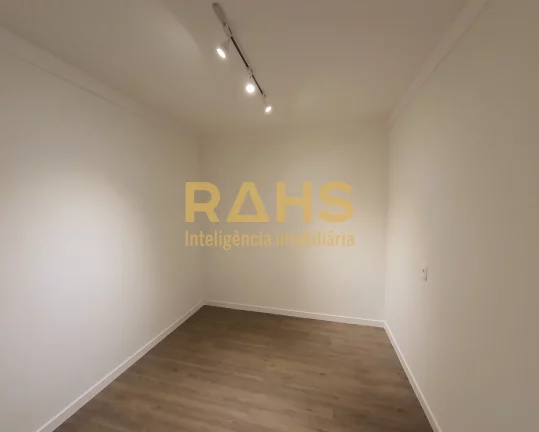 Imagem Imóvel espetacular em região estritamente residencial início do bairro América. Terreno de 2.150...