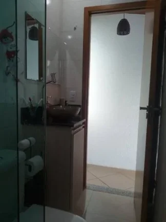 Imagem Cobertura Sem Condomínio com 105 m² 2 Dormitórios 1 Vaga de Garagem