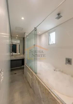 Imagem Apartamento 80m², totalmente reformado, porteira fechada, 2 dormitórios, sendo 1 suíte com banhei...