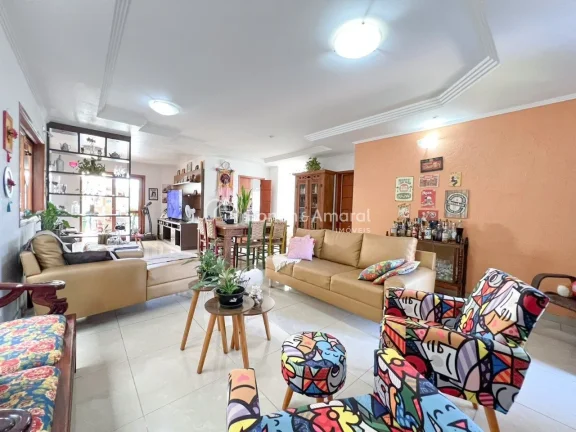 Imagem Esse sobrado é a combinação perfeita entre espaço, conforto e localização privilegiada em Bete...