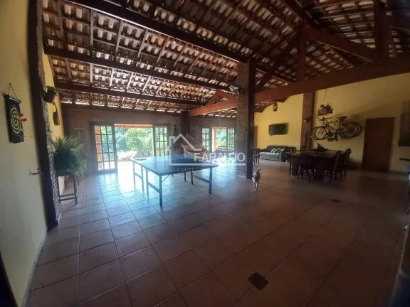Imagem Chácara à venda em Araçoiaba da Serra com 3285m² 2 suítes, 5 vagas