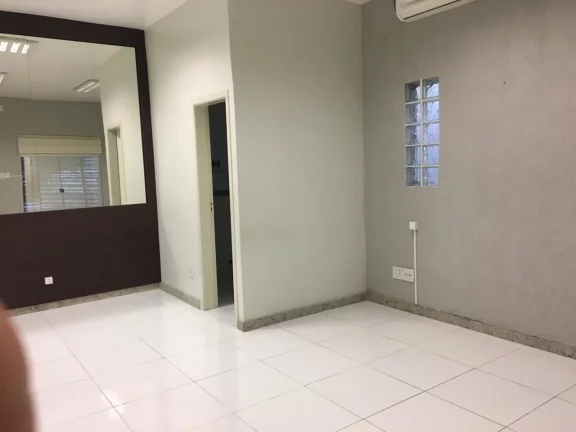 Imagem Casa Residencial/ Comercial de 2 pavimentos e edícula em São Leopoldo próximo ao Shopping