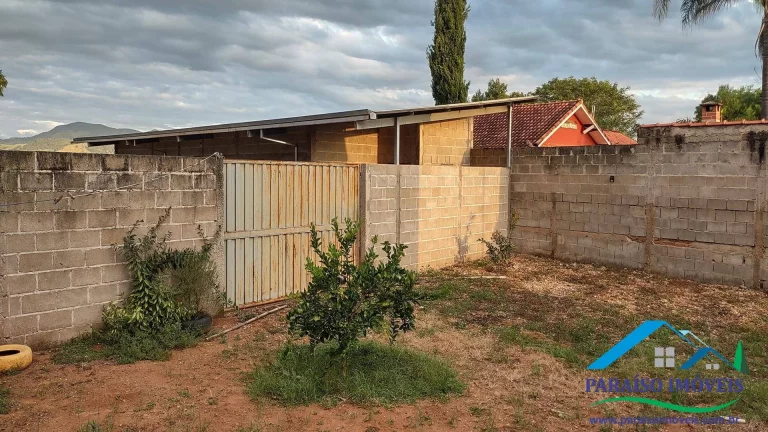 Imagem Oportunidade Imperdível: Casa Toda Avarandada à Venda!