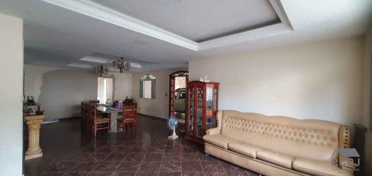 Imagem CASA COMERCIAL em ESMERALDAS - MG, CENTRO