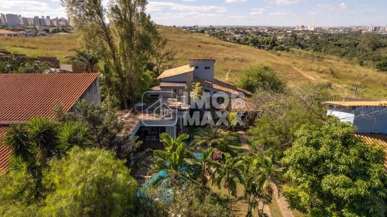 Imagem VENDA RÁPIDA - Casa de 3 suítes em Arniqueira - Águas Claras - Brasília, por R$ 790.000 para venda