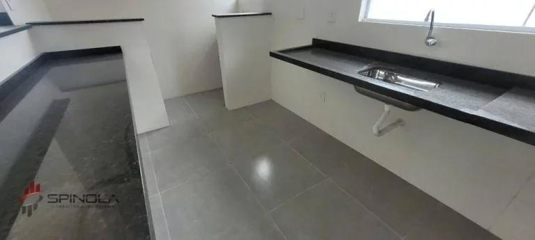 Imagem Sobrado com 1 dormitório à venda, 61 m² por R$ 300.000,00 - Mirim - Praia Grande/SP
