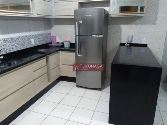 Imagem Linda cobertura em Guarulhos, com 2 dormitórios, sala com sacada, 2 banheiros, cozinha espaçosa com planejado e balcão americano de granito e uma área