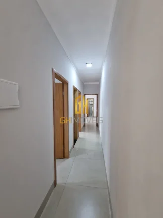 Imagem GH1974

Casa com 3 quartos em Senador Canedo, em terreno com 137,5mÂ² com 98,61mÂ² de Ã¡rea construÃ...