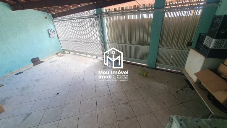 Imagem QS 11 Areal Casa com Loja 4 Quartos 3 Vagas 190m² Área de Serviço Box em Blindex