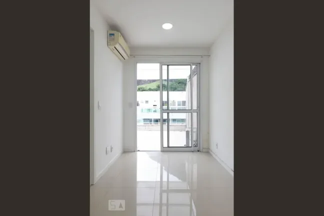 Imagem Apartamento à Venda - Vargem Pequena, 3 Quartos, 135 m2