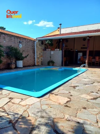 Imagem Excelente oportunidade: Casa com área de lazer à venda em Ribeirão Preto-SP, Parque São Sebastião, 2 quartos, 1 sala, 2 banheiros, 5 vagas, 170m².