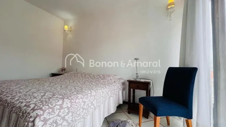 Imagem Linda casa em condomínio - ampla, funcional e muito aconchegante!

Documentação ok para financiam...