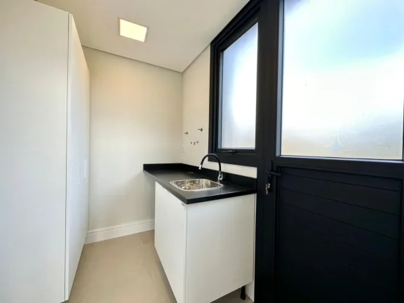 Imagem Casa em Condominio 4 Dormitórios - Bairro --