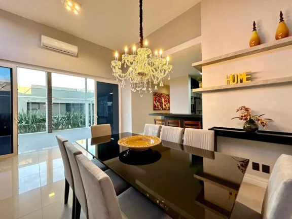 Imagem Casa em Condominio 4 Dormitórios - Bairro Centro
