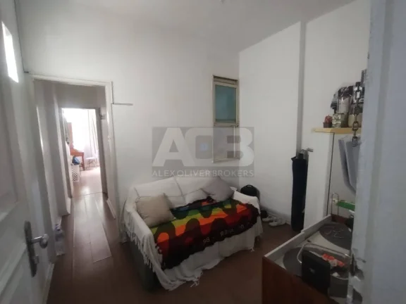 Imagem Apartamento de quarto e sala à venda em Copacabana, 35m2, na Nossa Senhora.