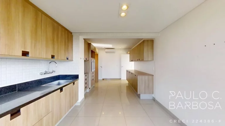 Imagem Moema Pássaros - 2 Suítes - 6 Vagas - 324m²