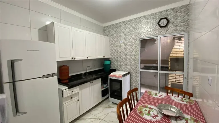 Imagem CASA COM 52.5 m² - OCIAN - PRAIA GRANDE SP