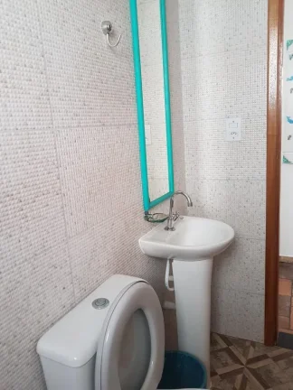 Imagem Casa para Venda em Peruíbe, Vila Erminda, 2 dormitórios, 2 banheiros, 2 vagas