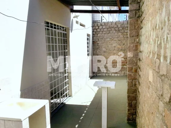 Imagem Casa à venda no Bairro São José com 3 quartos, sendo 2 suítes, PETROLINA - PE