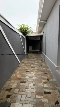 Imagem Casa para Venda em Limeira, Jardim Nova Suíça, 4 dormitórios, 2 banheiros, 1 vaga