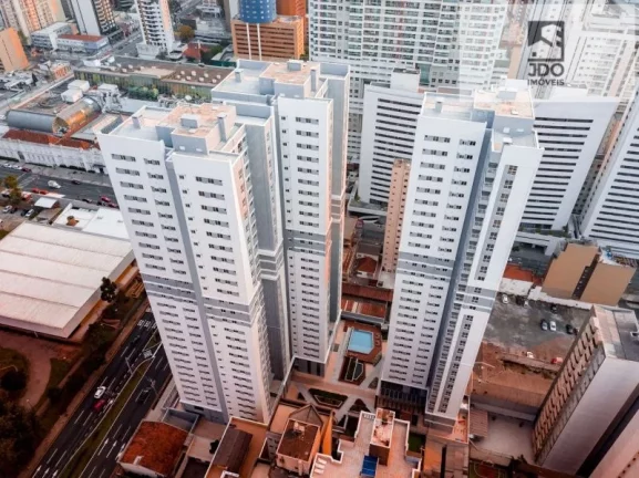 Imagem Apartamento a Venda no bairro Centro - Curitiba, PR