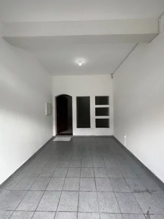 Imagem Sobrado com 3 dormitórios para alugar, 287 m² por R$ 3.369,17/mês - Centro - Jacareí/SP