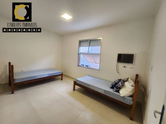 Imagem OPORTUNIDADE! Apartamento todo reformado, com garagem fechada em Santos!!!