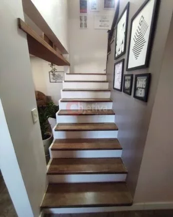 Imagem Casa independente a venda de 5 quartos no cond. dos Pássaros em Cabo Frio