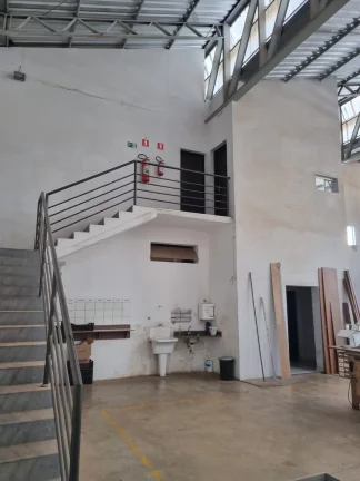 Imagem Galpão comercial para locação em Prolongamento Jardim Doutor Antônio Petráglia, 700m2