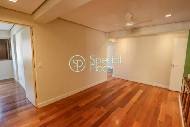 Imagem Excelente apartamento com 187m² no Itaim. 01 apartamento por andar, living amplo com varanda, andar...