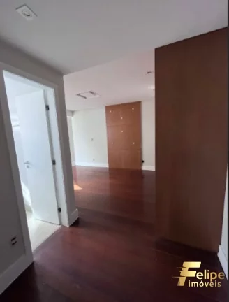 Imagem MAGNÍFICO APARTAMENTO DE FRENTE PARA O MAR NA PRAIA DA COSTA / VILA VELHA