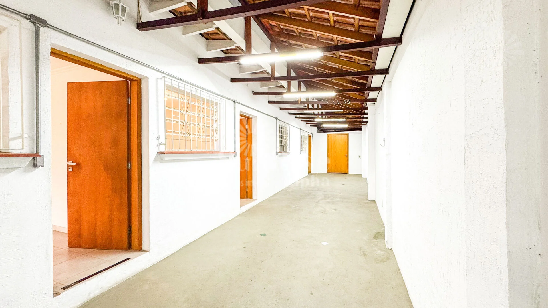 Imagem Casa de esquina para alugar com 350m² Residencial ou Comercial - Vila Clementino - São Paulo/SP