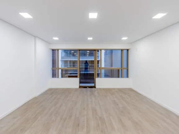 Imagem Conjunto Comercial Vila Romana - 50M², 1 Vaga Determinada, Móveis Planejados, Sacada, Split.