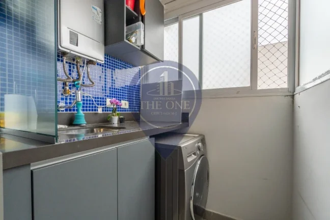 Imagem Imperdível! Apartamento à venda em São Paulo-SP, Vila Mariana. 2 quartos, 1 suíte, 2 salas, 2 banheiros, 2 vagas de garagem.