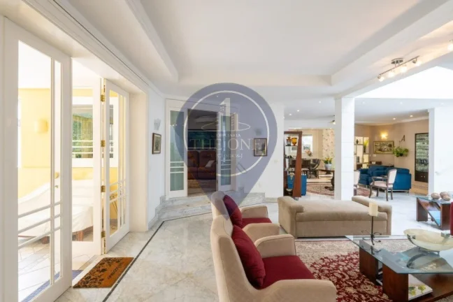 Imagem Imóvel de luxo em condomínio na Chácara Monte Alegre, São Paulo-SP: 5 quartos, 5 suítes, 5 salas, 9 banheiros, 953m² de área. Venda ou locação!