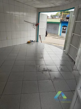 Imagem SANTO ANDRÉ Sobrado 260 metros, 2 dormitórios, 3 vagas, ótima localização excelente valor !!!