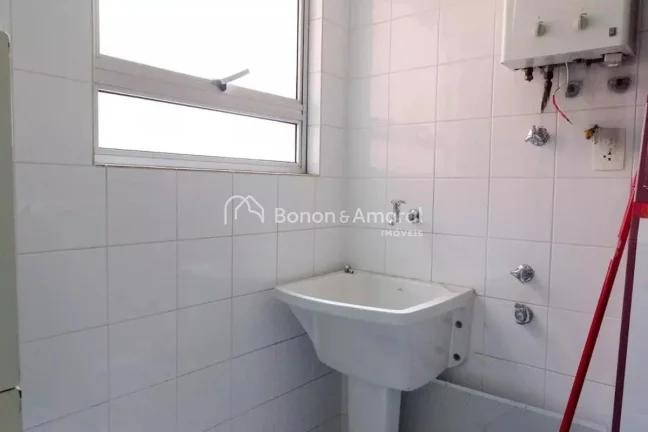 Imagem Este espaçoso apartamento de 72 metros quadrados está localizado no desejado bairro de Mansões Sa...