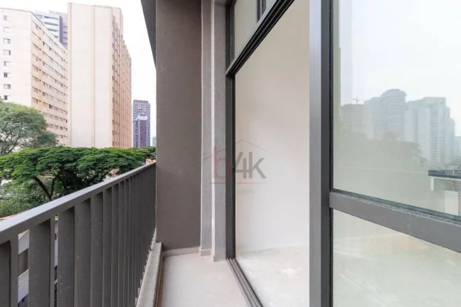 Imagem Studio Versa Brooklin: 22m² com Pé-Direito de 3,20m a Passos do Metrô