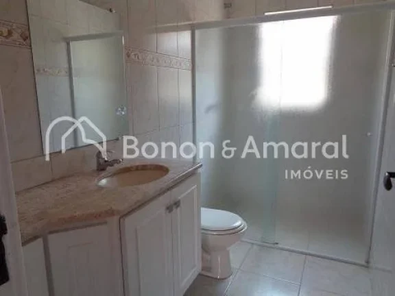 Imagem Linda casa de condomínio em Sousas, com 350m², 4 quartos e 3 suítes.