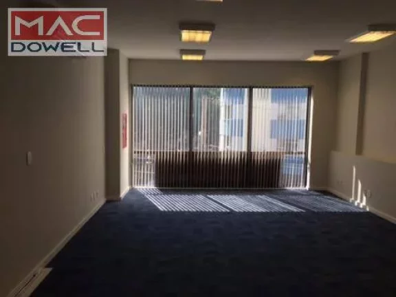 Imagem Prédio comercial de 240 m² - VENDA / LOCAÇÃO - Laranjeiras/RJ