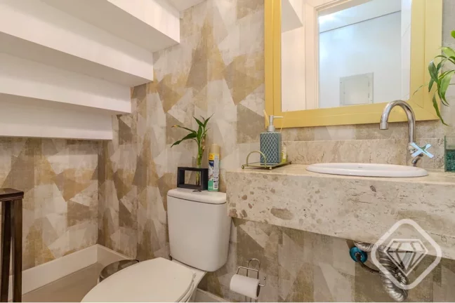Imagem Casa com 4 dormitórios, 2 suítes, terraço e espaço gourmet no Tristeza

Casa em condomínio fech...