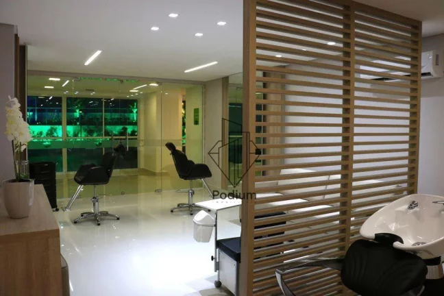 Imagem Cobertura Duplex de porteira fechada em condomínio club com jacuzzi privativa e vista para o mar da praia do Altiplano Cabo Branco - CO0318