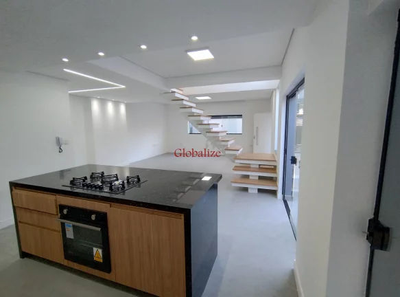Imagem Casa Nova com 3 dormitórios e jacuzzi no bairro Ponta da Praia em Santos por R$2.200.000,00
