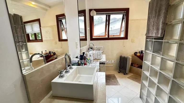 Imagem Casa à venda, 400 m² por R$ 3.500.000,00 - Quebra Frascos - Teresópolis/RJ
