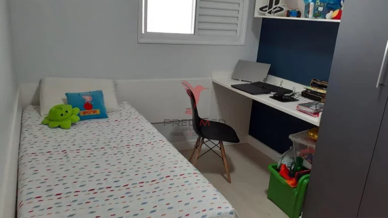 Imagem Casa no Residencial Mantiqueira em Guaratinguetá, com Quintal e Garagem coberta