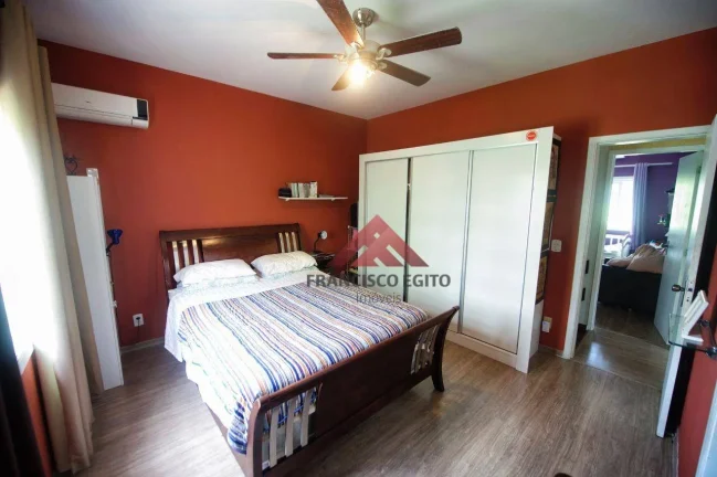 Imagem Casa com 8 dormitórios à venda, 400 m² por R$ 840.000 - Maria Paula - Niterói/RJ