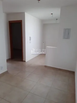 Apartamento de 2 dormitórios com lazer completo no Condomínio Reserva do Lago, em Uberaba