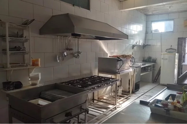 Imagem Loja com Ponto Comercial para venda em Pedra de Guaratiba