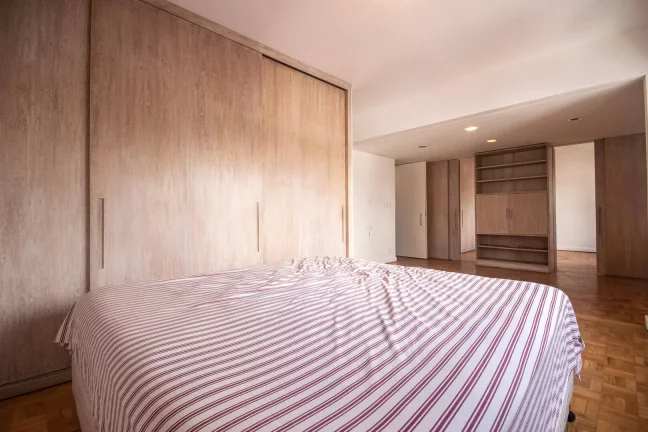 Imagem Apartamento em Jardim Paulista - Edifício Paulistano 180m²