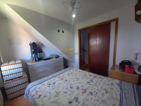 Imagem Casa em Condomínio para Venda em Teresópolis / RJ no bairro Iucas
